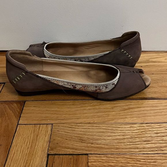 Anthropologie Terra Plana Sustainability Made Suede Shoes with Open Tie Size 8.5 - Picture 8 of 8